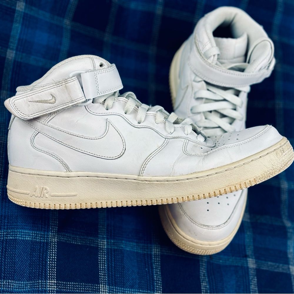 Nike Mens Air Force 1 Mid Triple White Basketball Shoes Sneakers Mens Size 10.5